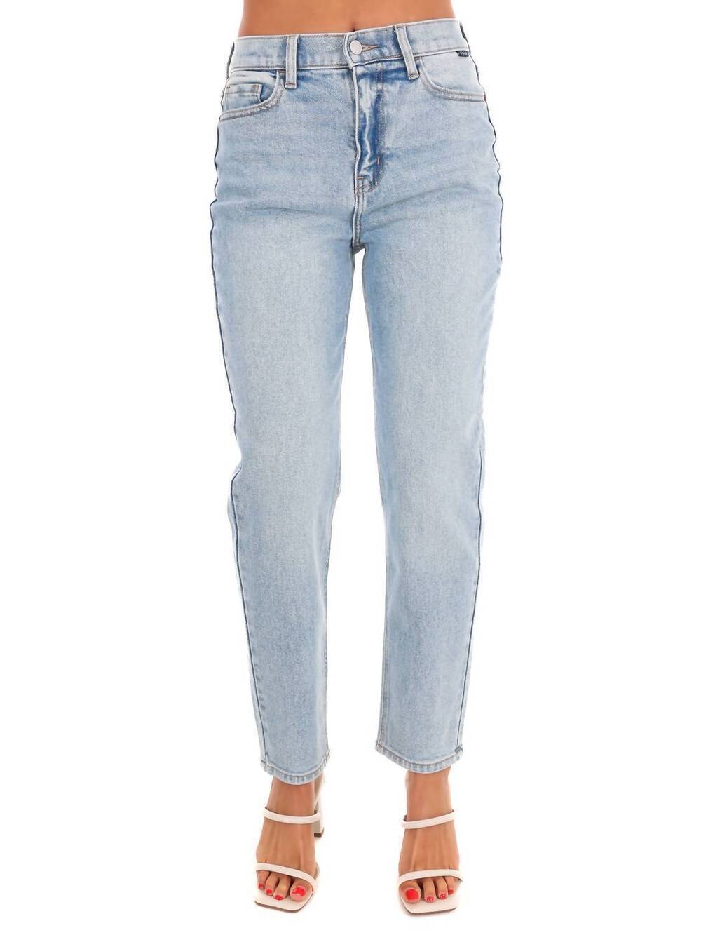 NEW CELLO what's the plan high rise mom jean in light denim